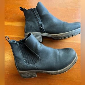 Women’s black ankle booties